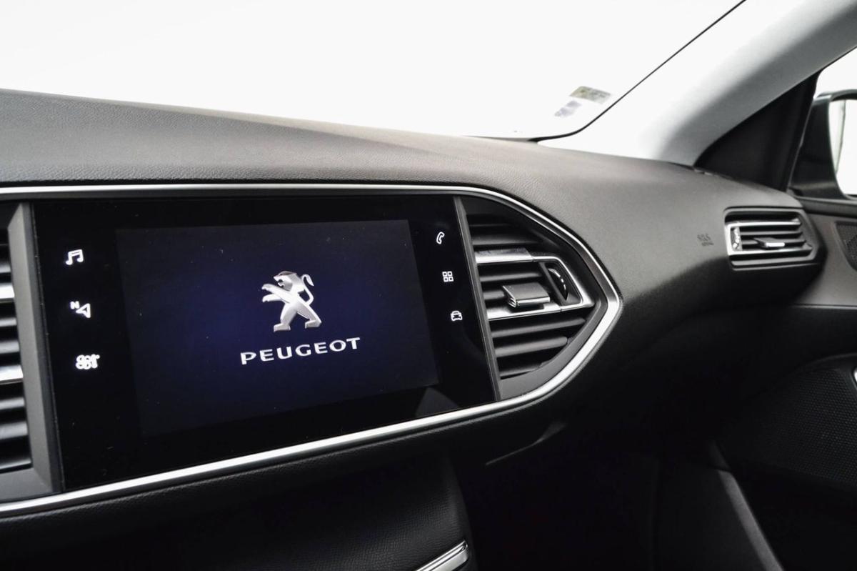 peugeot-308-2019-gasolina-1199cc
