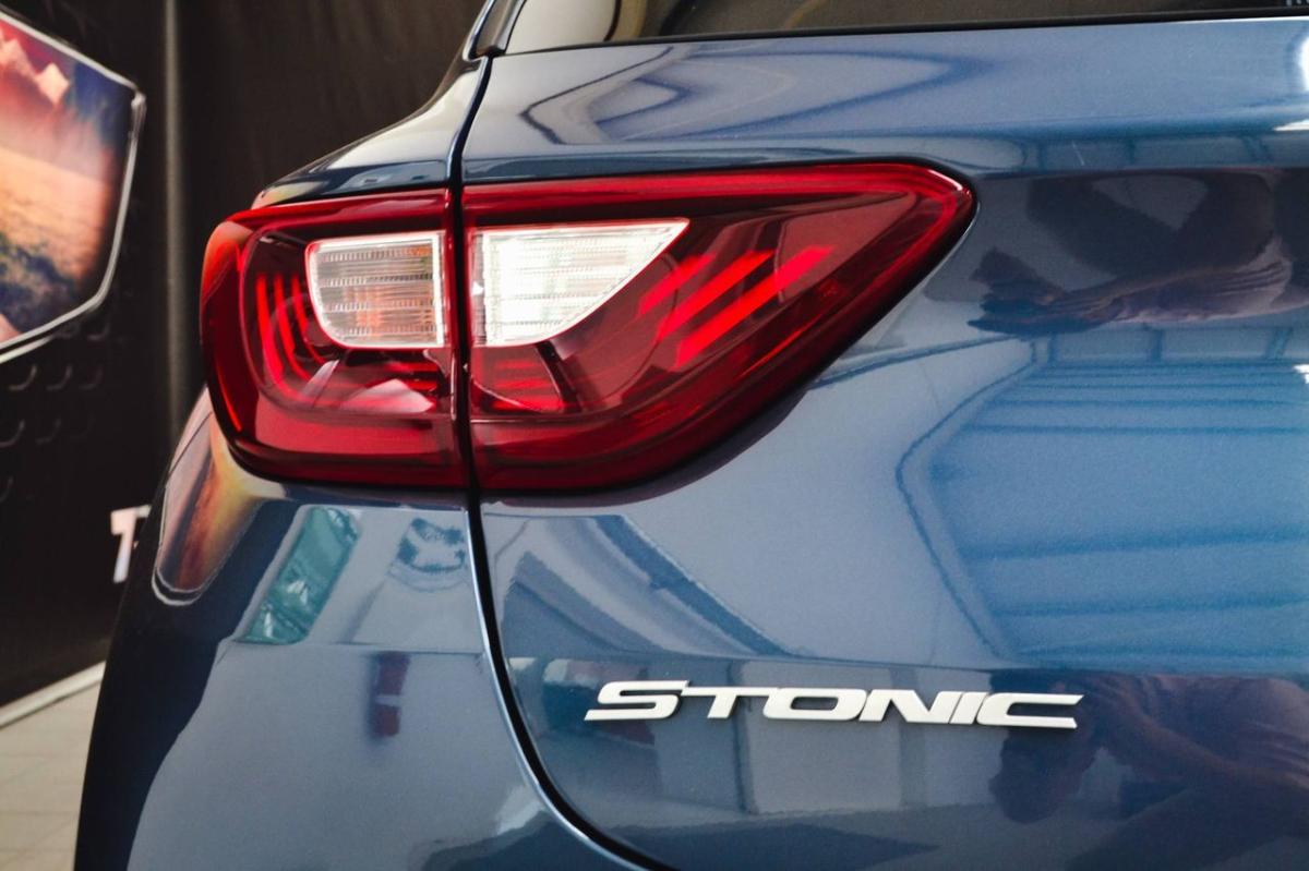 kia-stonic-2025-gasolina-998cc