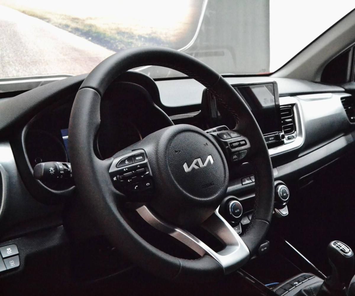 kia-stonic-2025-gasolina-998cc