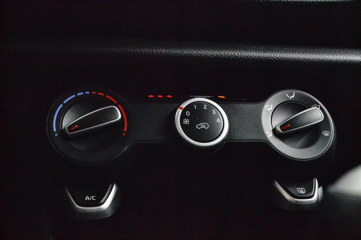 kia-picanto-2025-gasolina-998cc