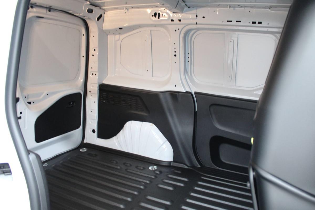 citroen-berlingo-2024-diesel-1499cc