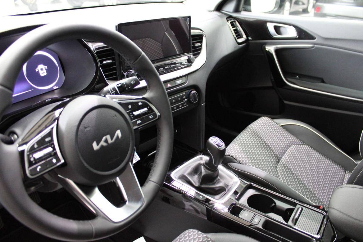 kia-ceed-2025-gasolina-998cc