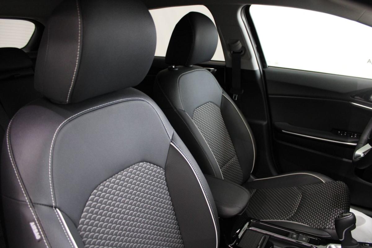 kia-ceed-2025-gasolina-998cc