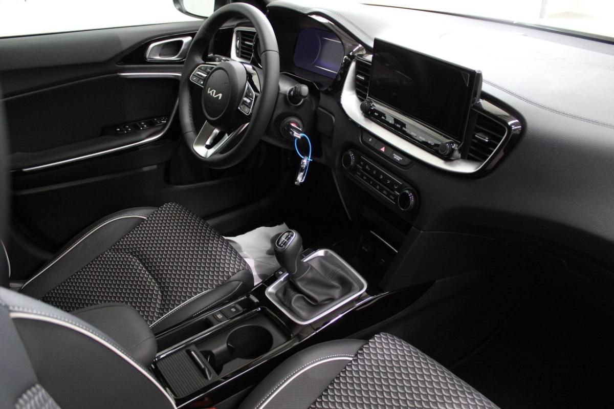 kia-ceed-2025-gasolina-998cc