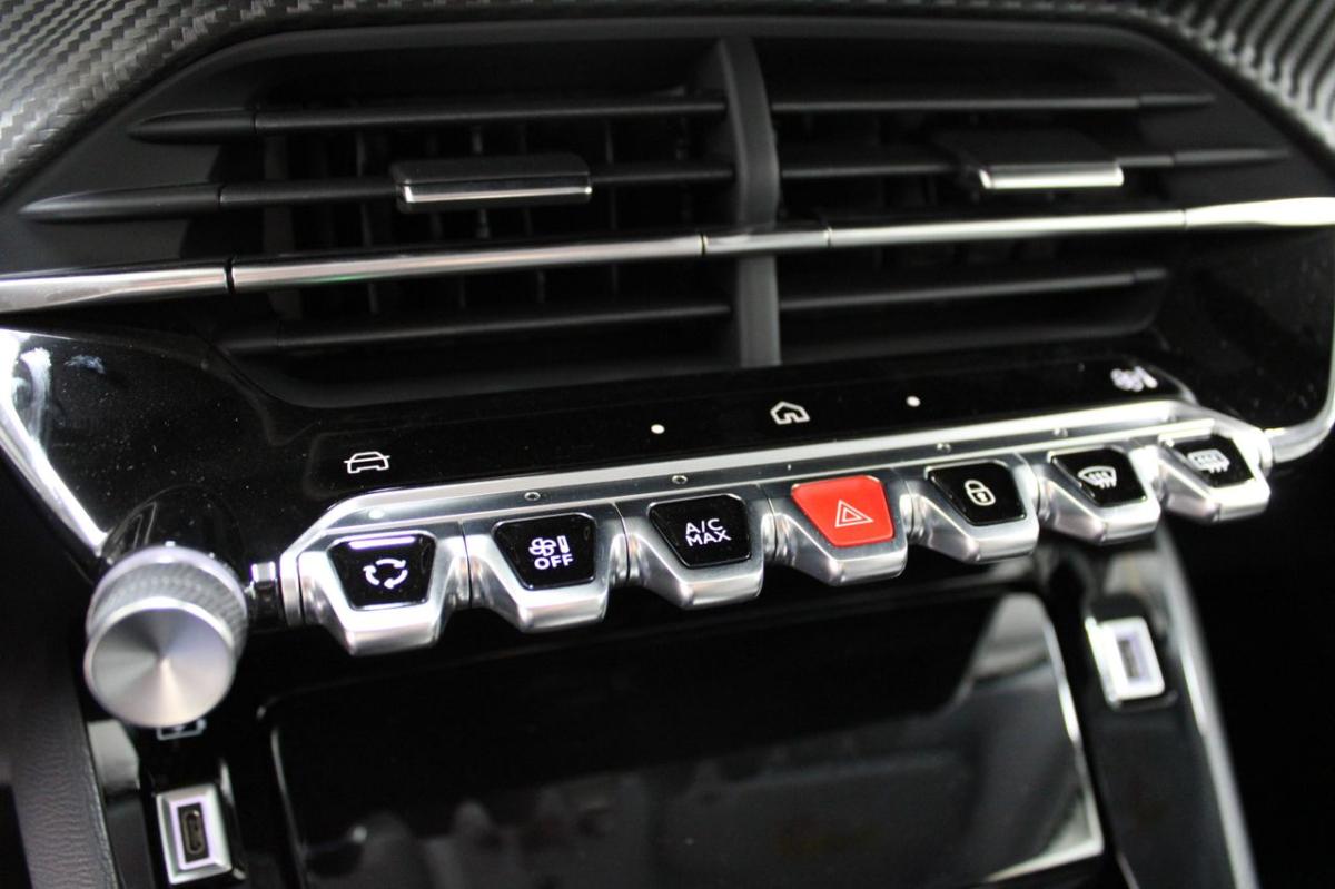 peugeot-208-2025-hibrido-a-gasolina-1199cc