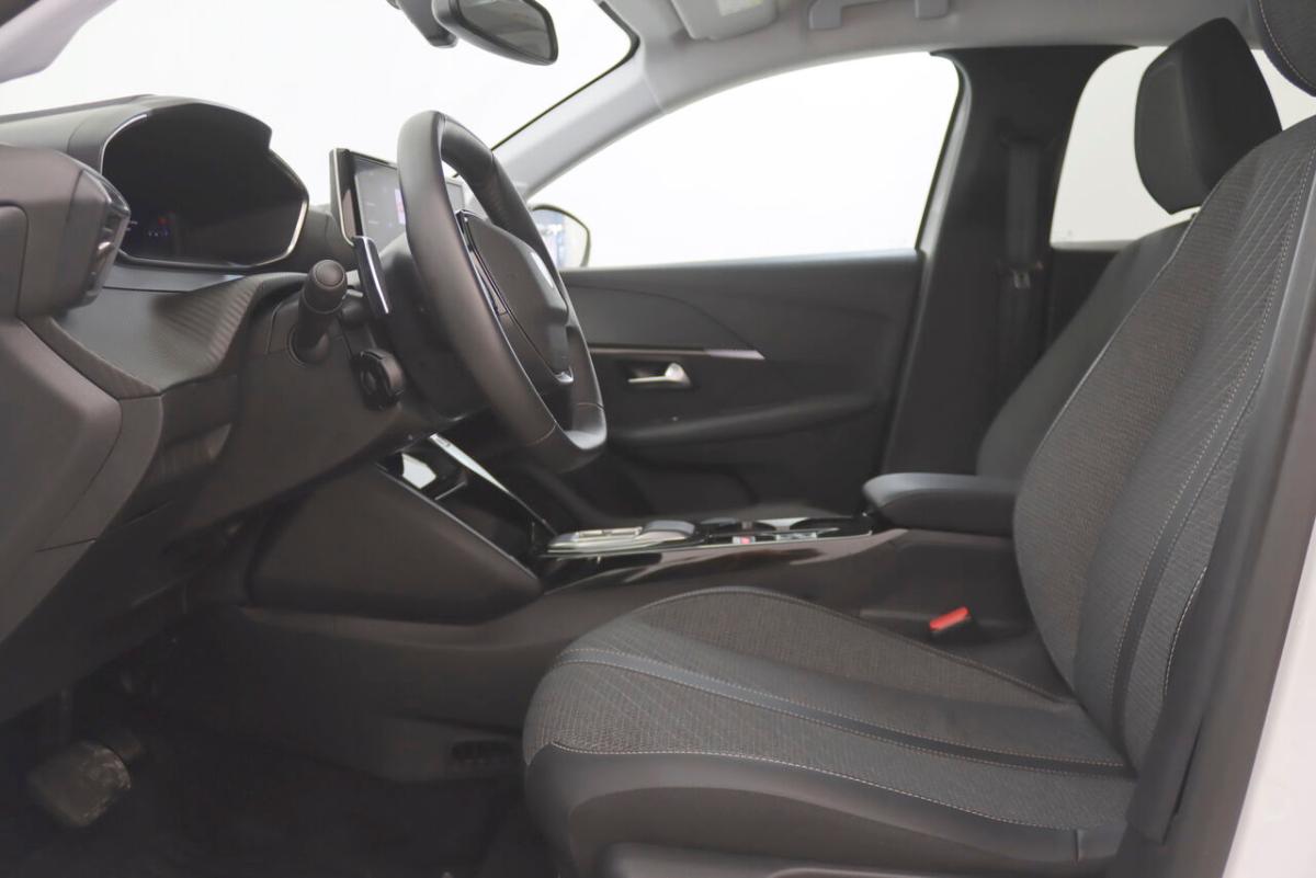 peugeot-208-2025-hibrido-a-gasolina-1199cc