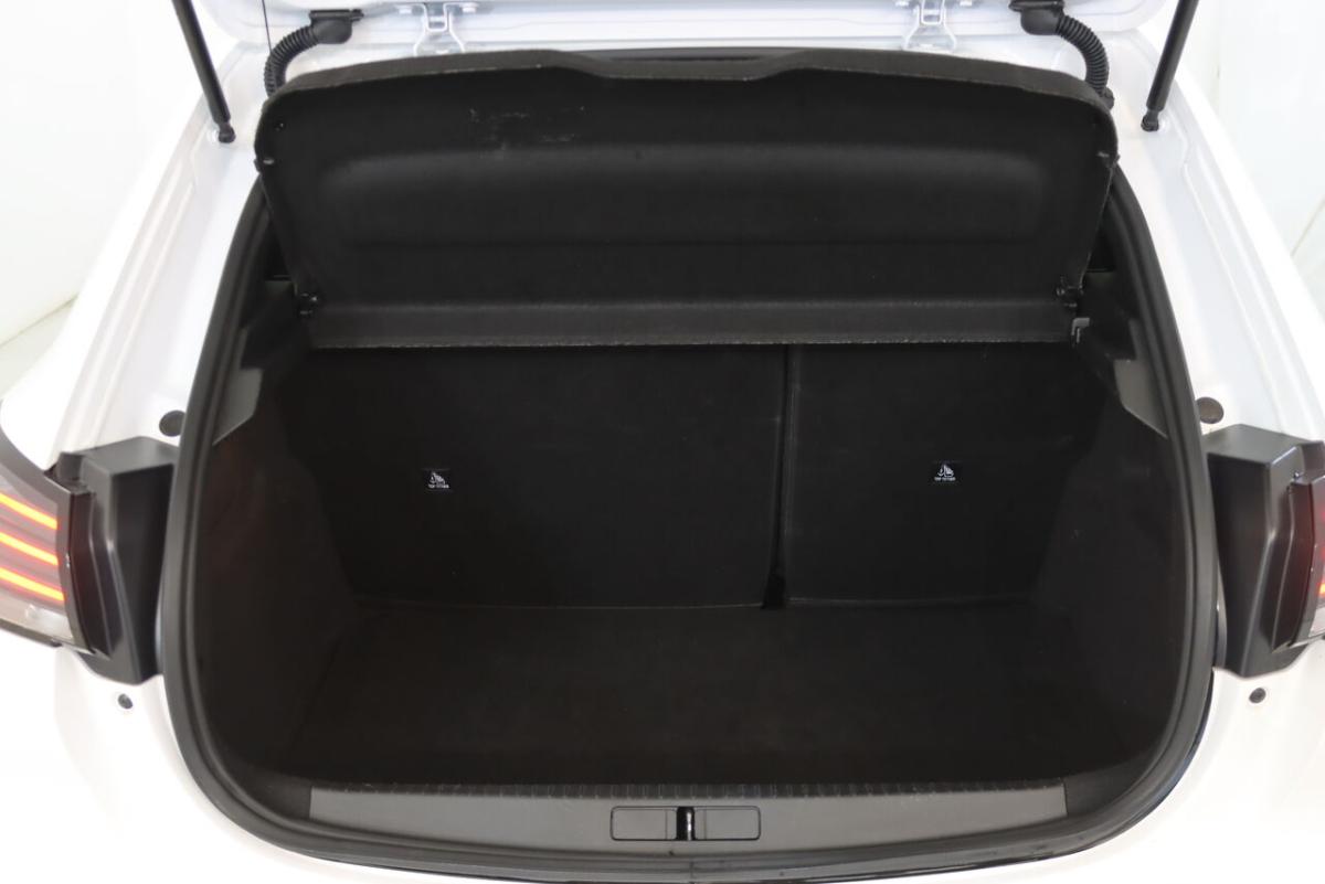 peugeot-208-2025-hibrido-a-gasolina-1199cc