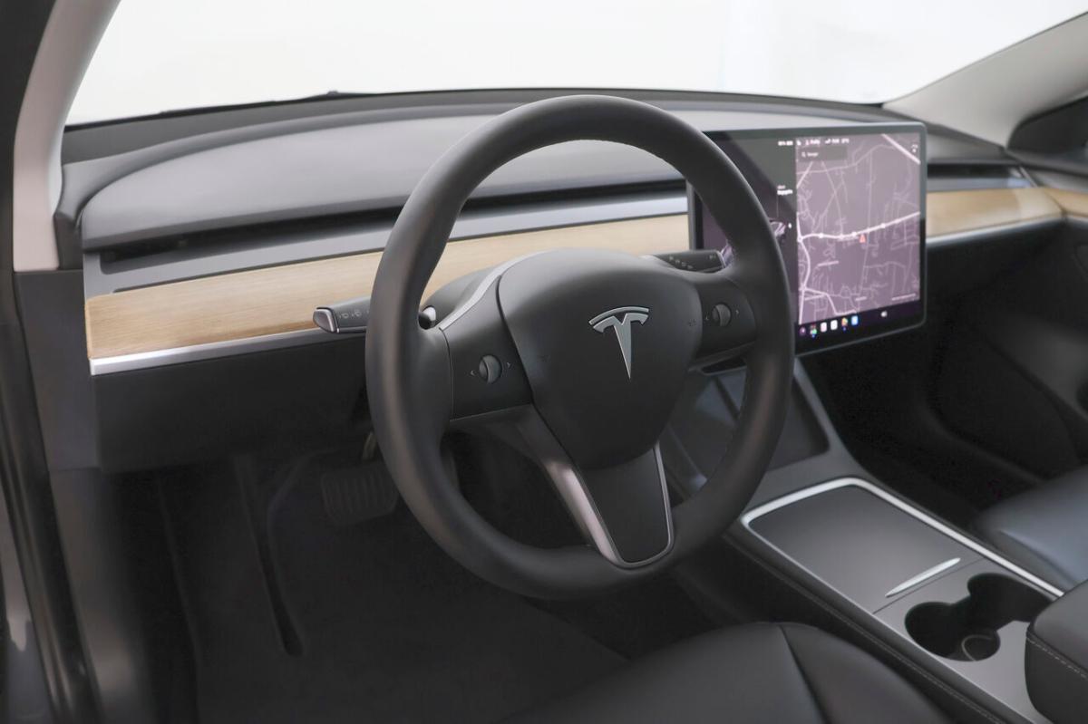 tesla-model-3-2022-eletrico-0cc