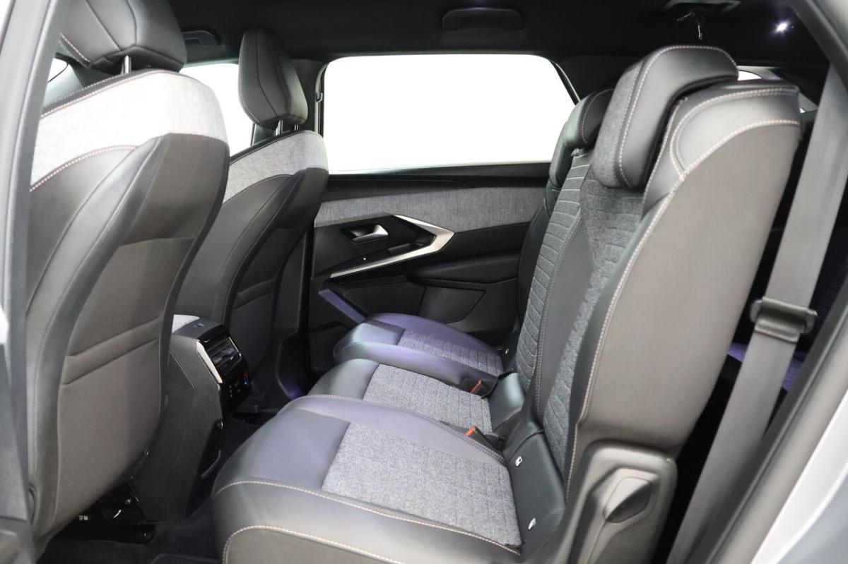 peugeot-5008-2025-hibrido-a-gasolina-1199cc