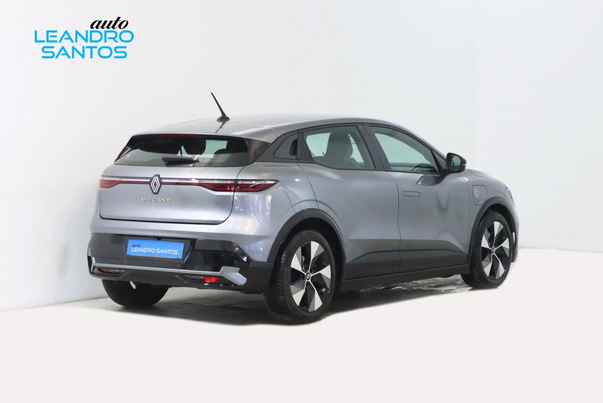 renault-megane-e-tech-2023-eletrico-0cc