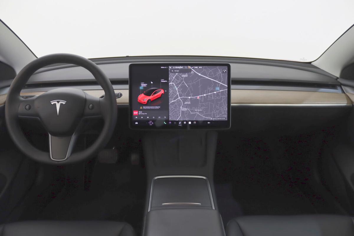 tesla-model-3-2023-eletrico-555cc
