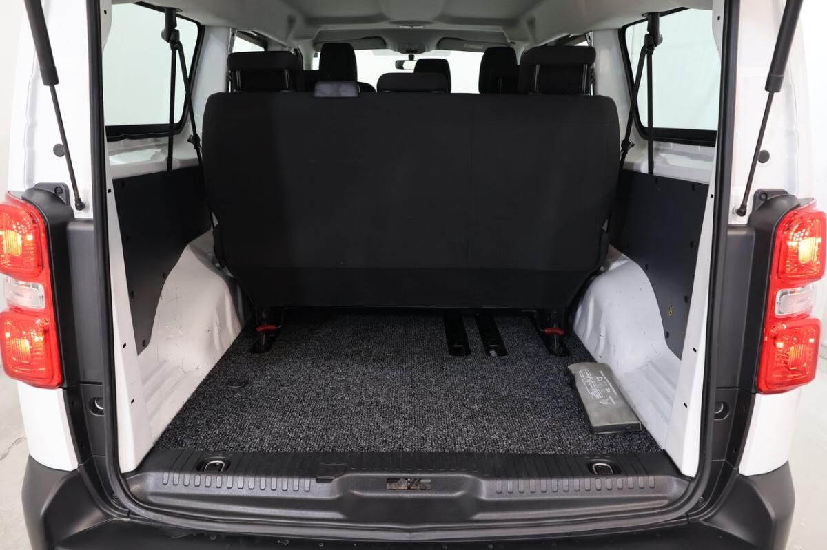 citroen-jumpy-2023-diesel-1997cc