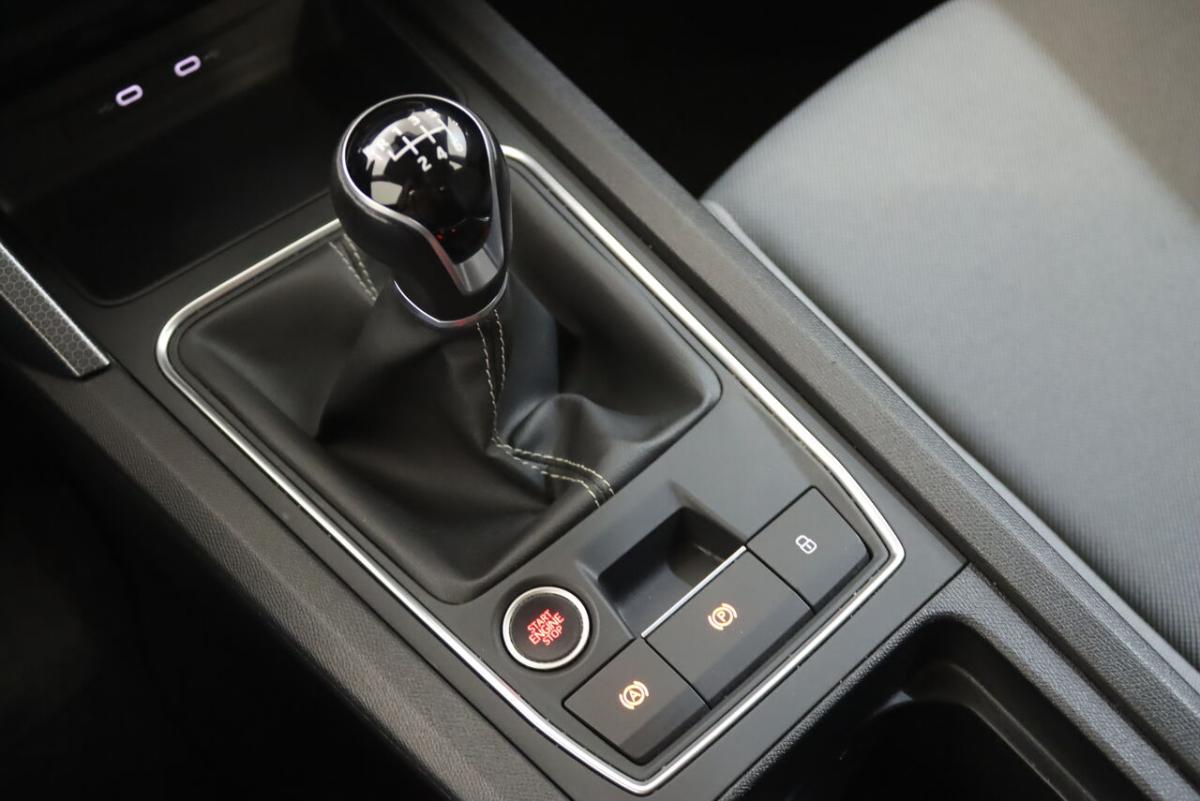 seat-leon-st-2023-diesel-1968cc