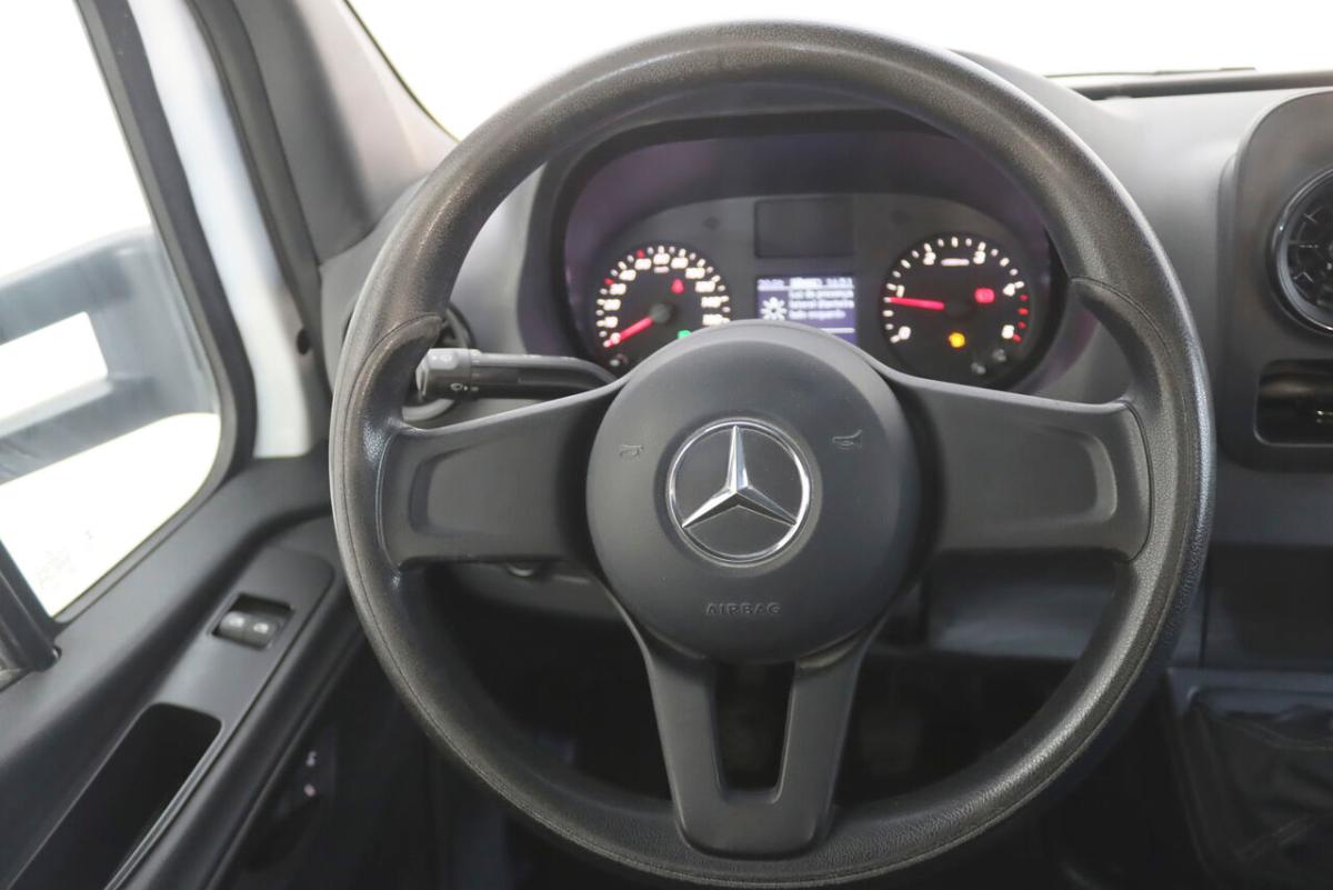 mercedes-benz-sprinter-2021-diesel-1950cc