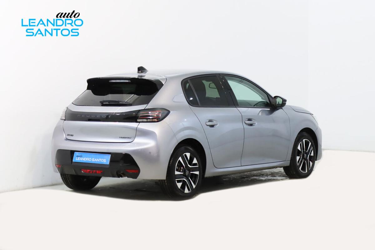 peugeot-208-2025-hibrido-a-gasolina-1199cc