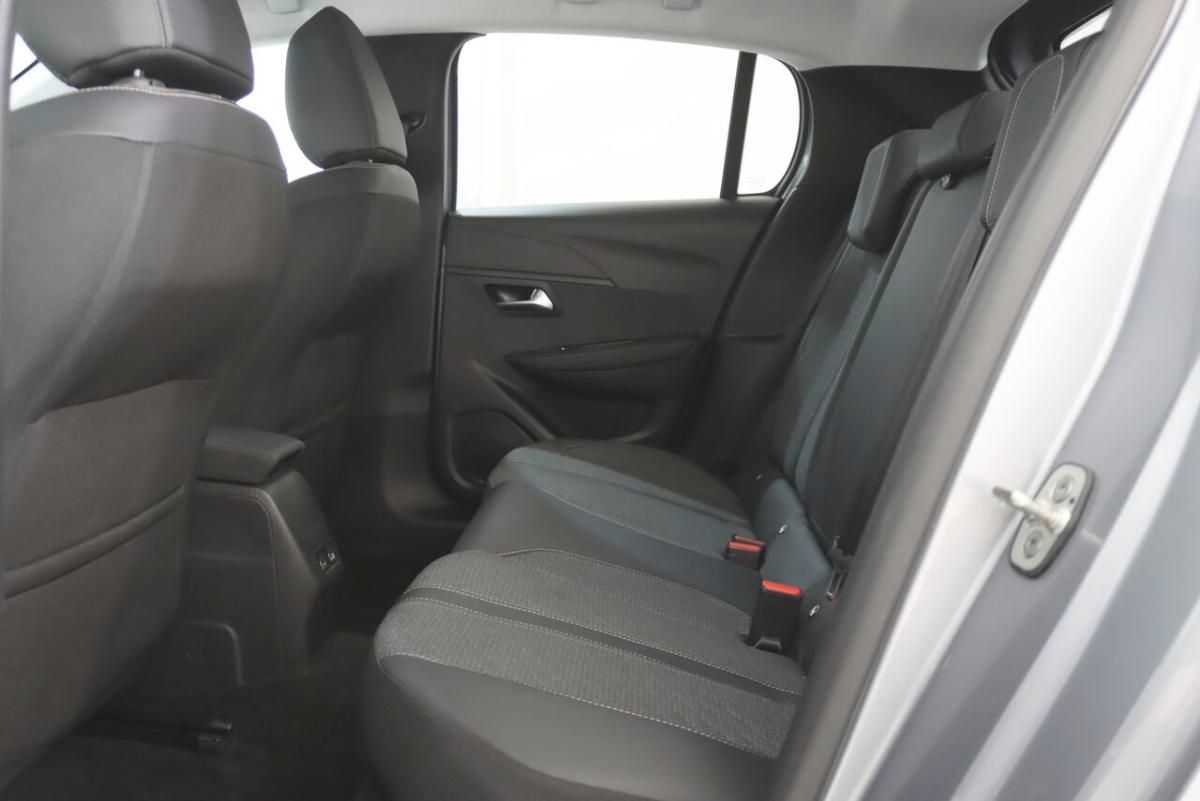 peugeot-208-2025-hibrido-a-gasolina-1199cc