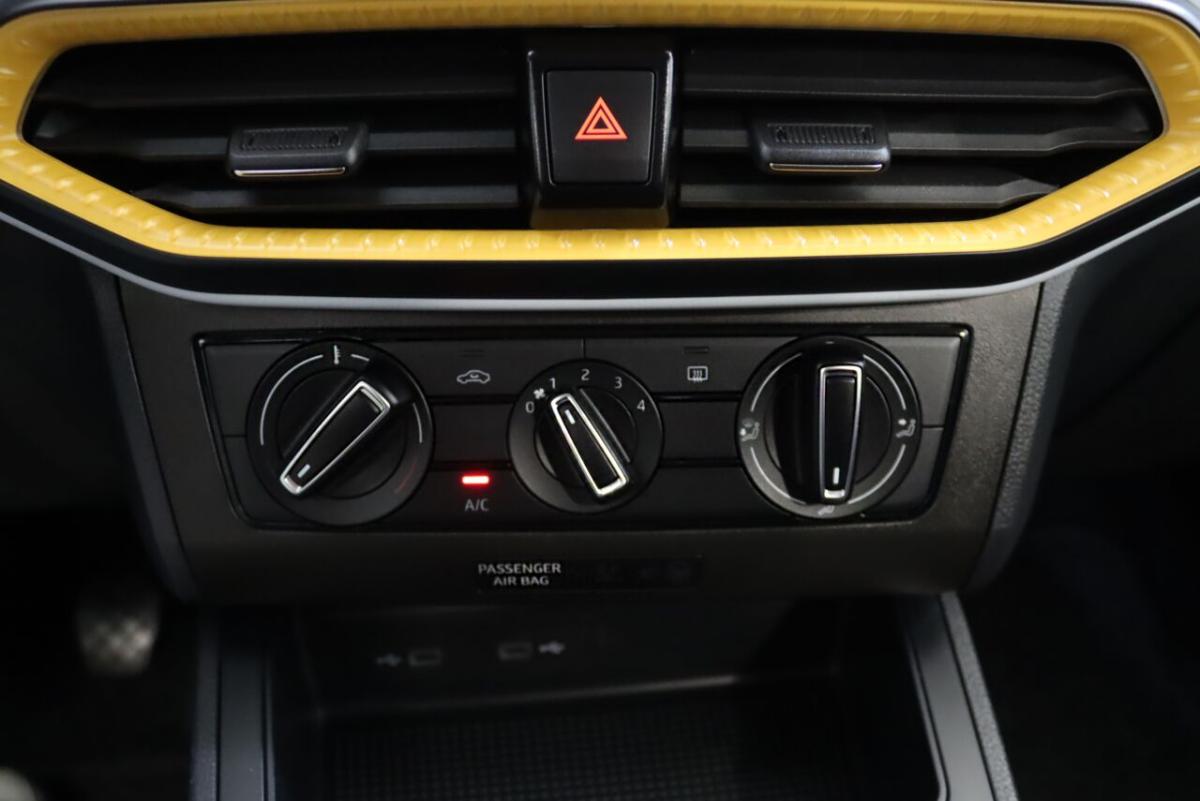 seat-ibiza-2022-gasolina-999cc