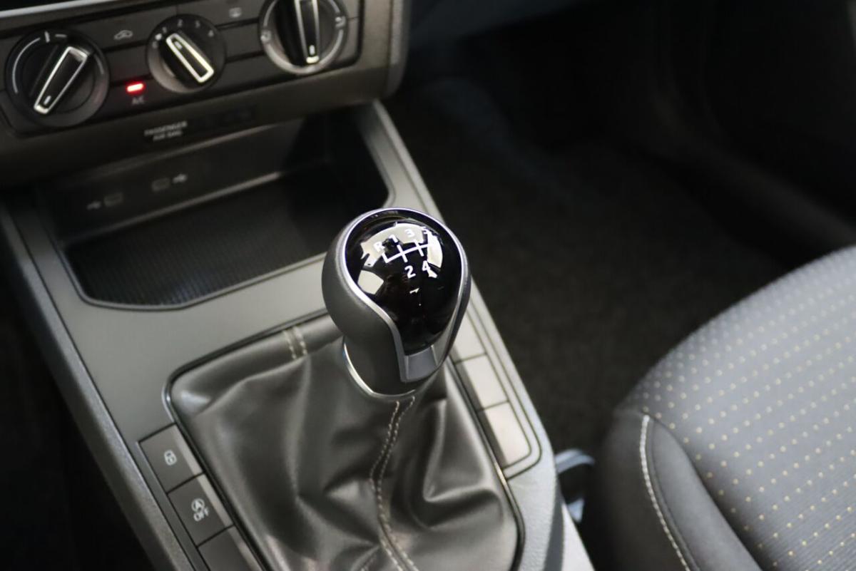 seat-ibiza-2022-gasolina-999cc