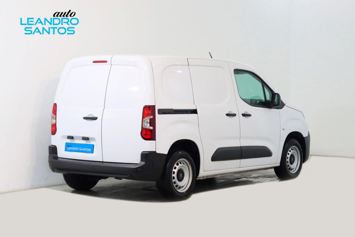 peugeot-partner-2025-diesel-1499cc