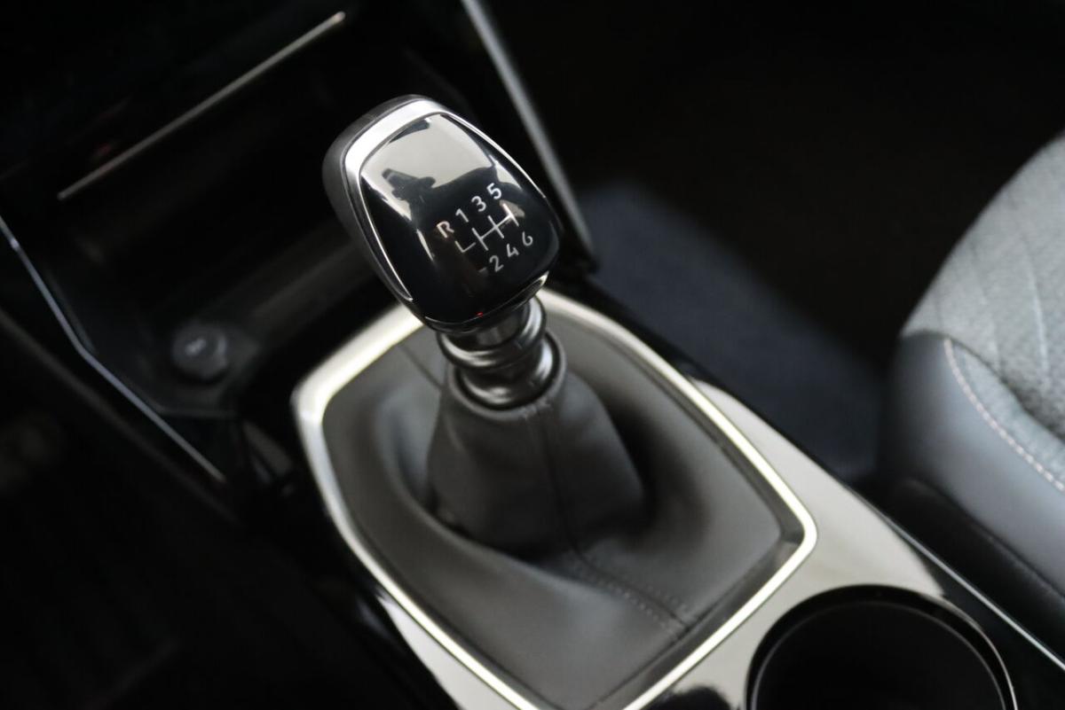 peugeot-2008-1-2-puretech-2025-gasolina-1199cc