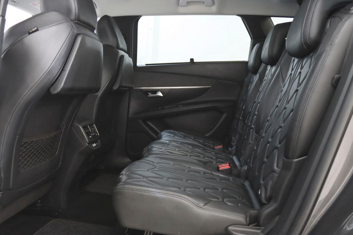 peugeot-5008-2021-gasolina-1199cc