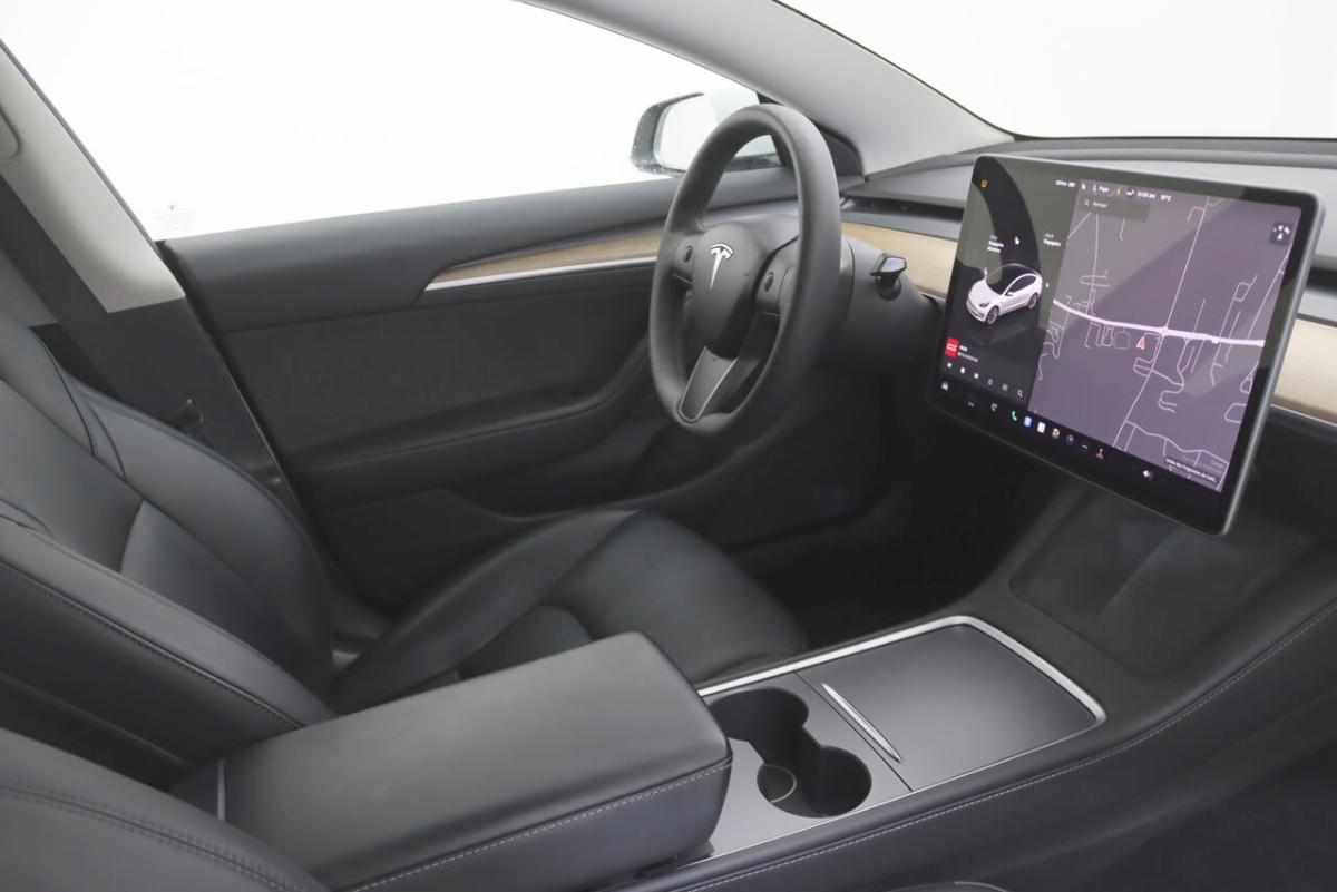 tesla-model-3-standard-range-plus-2022-eletrico-1cc