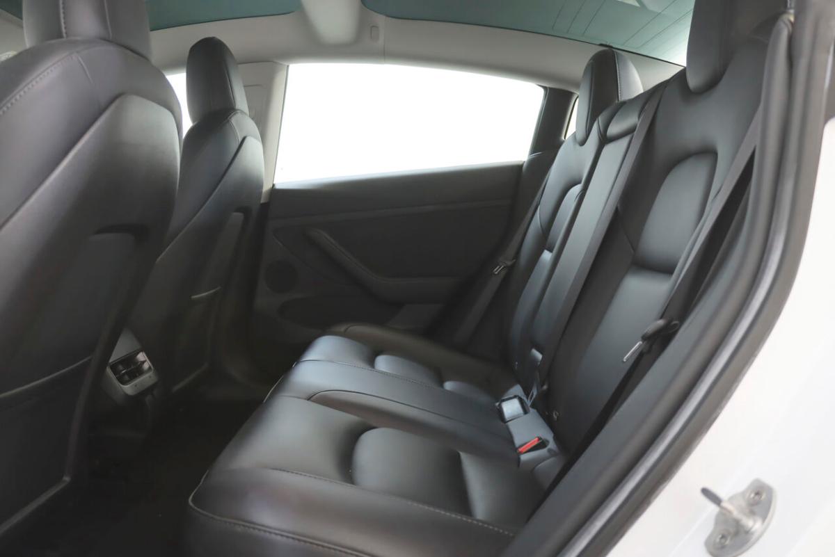 tesla-model-3-standard-range-plus-2022-eletrico-1cc