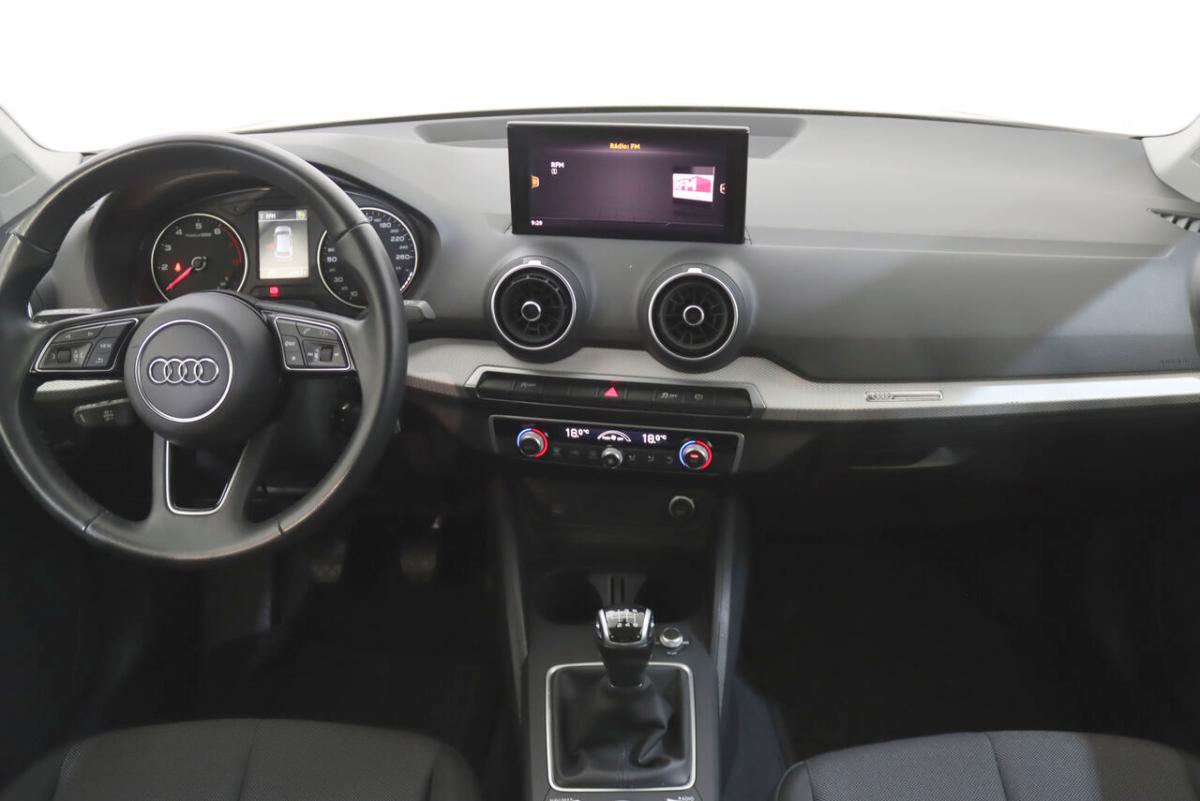 audi-q2-2023-gasolina-999cc