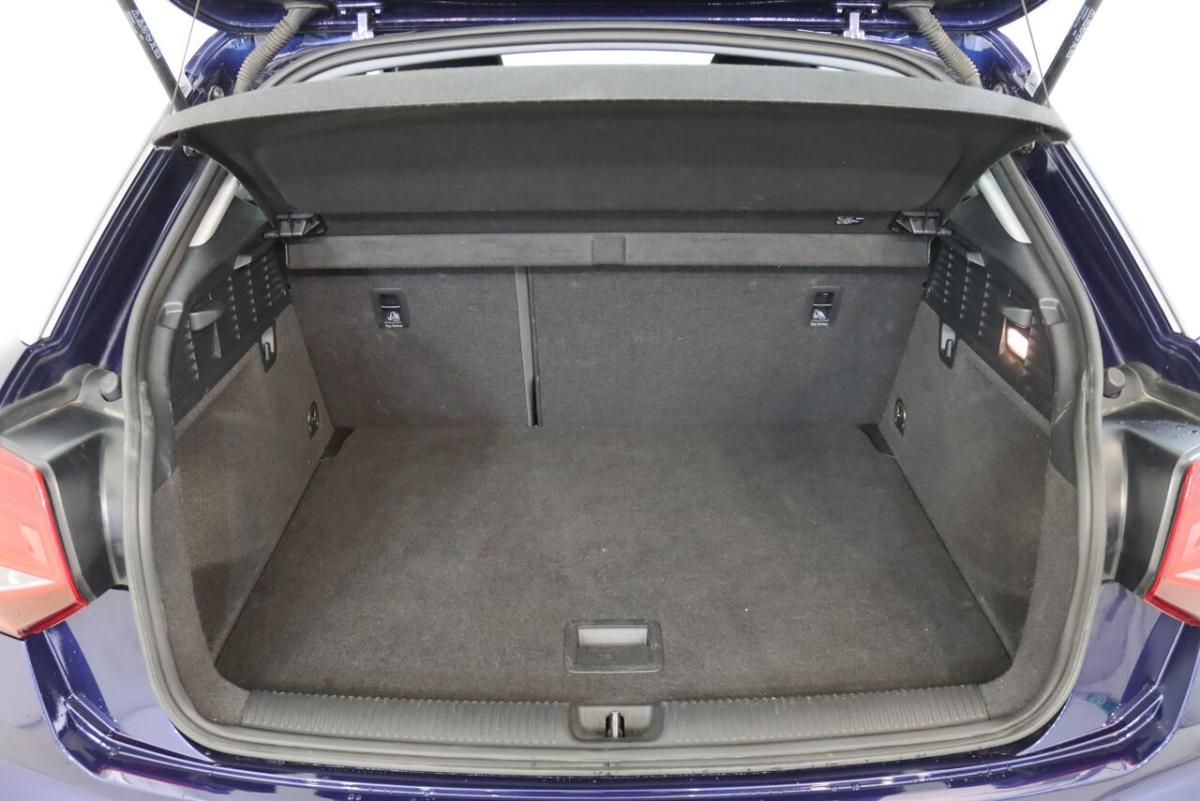 audi-q2-2023-gasolina-999cc