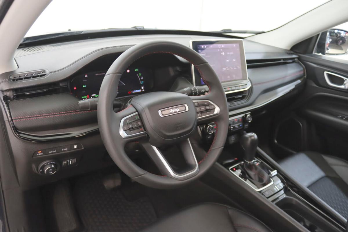 jeep-compass-2023-hibrido-1332cc