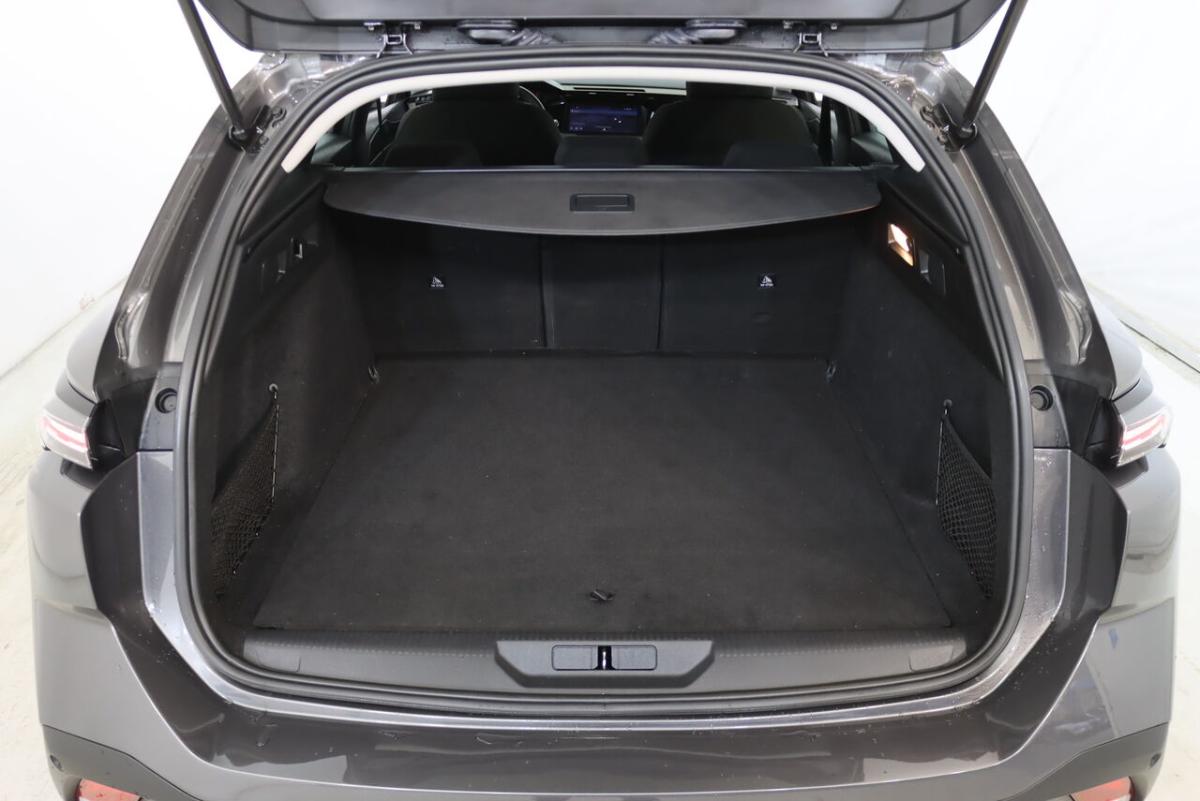 peugeot-308-sw-2022-diesel-1499cc