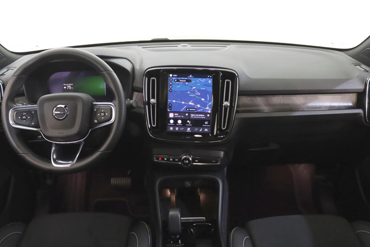 volvo-c40-2024-eletrico-800cc
