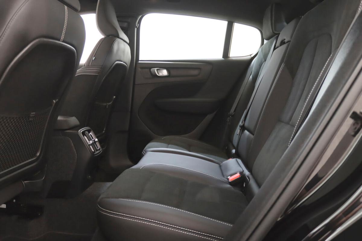 volvo-c40-2024-eletrico-800cc