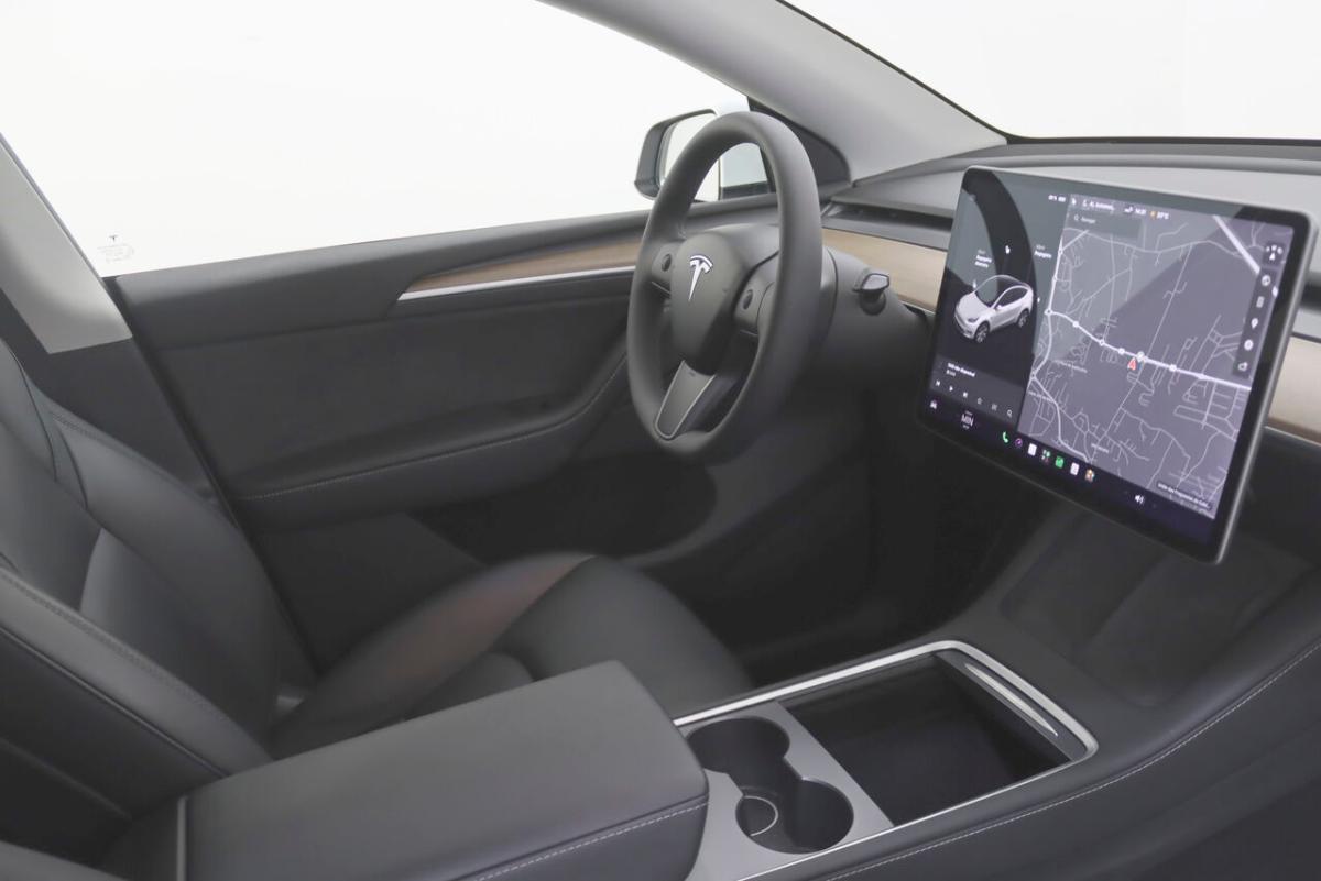 tesla-model-y-2021-eletrico-0cc