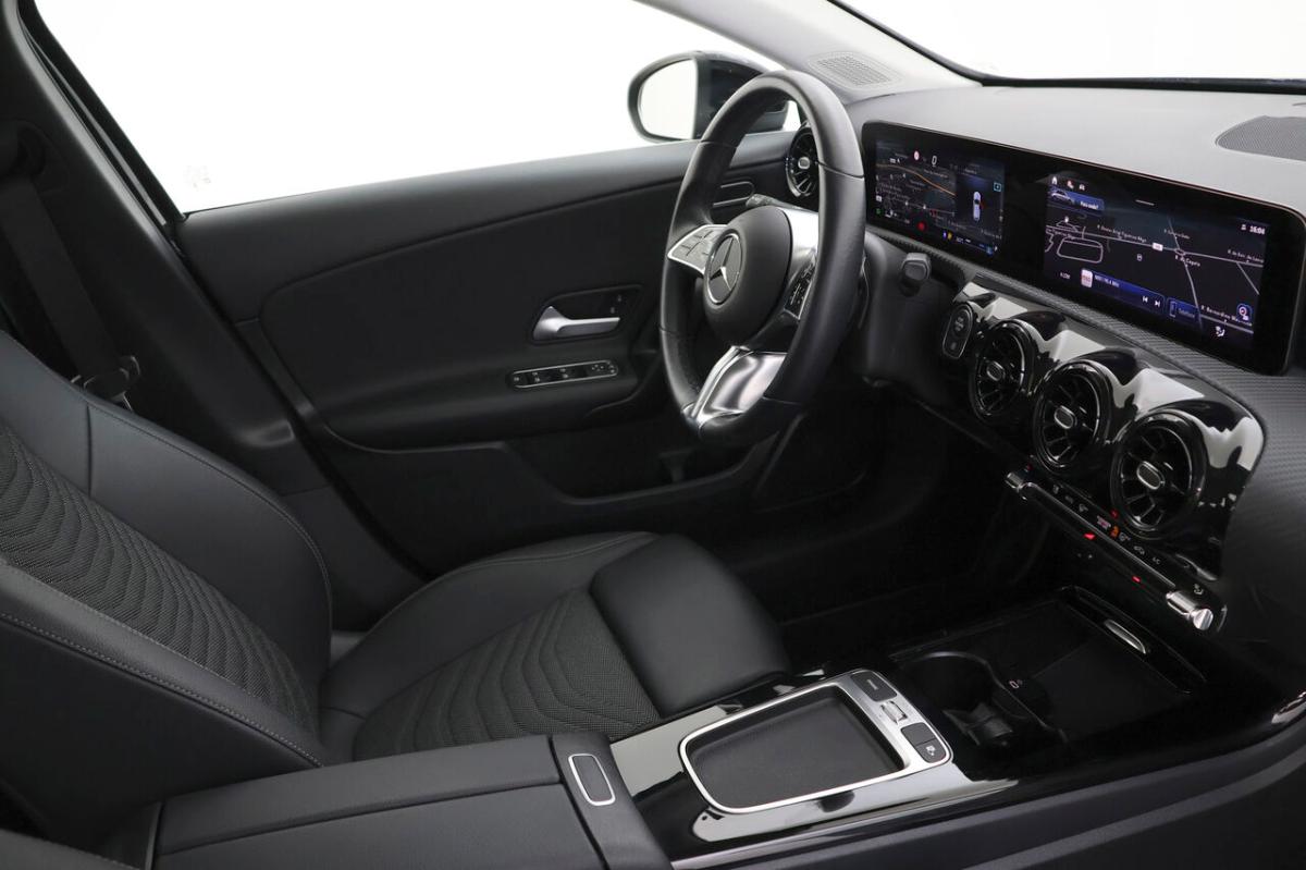 mercedes-benz-classe-a-2025-gasolina-1332cc
