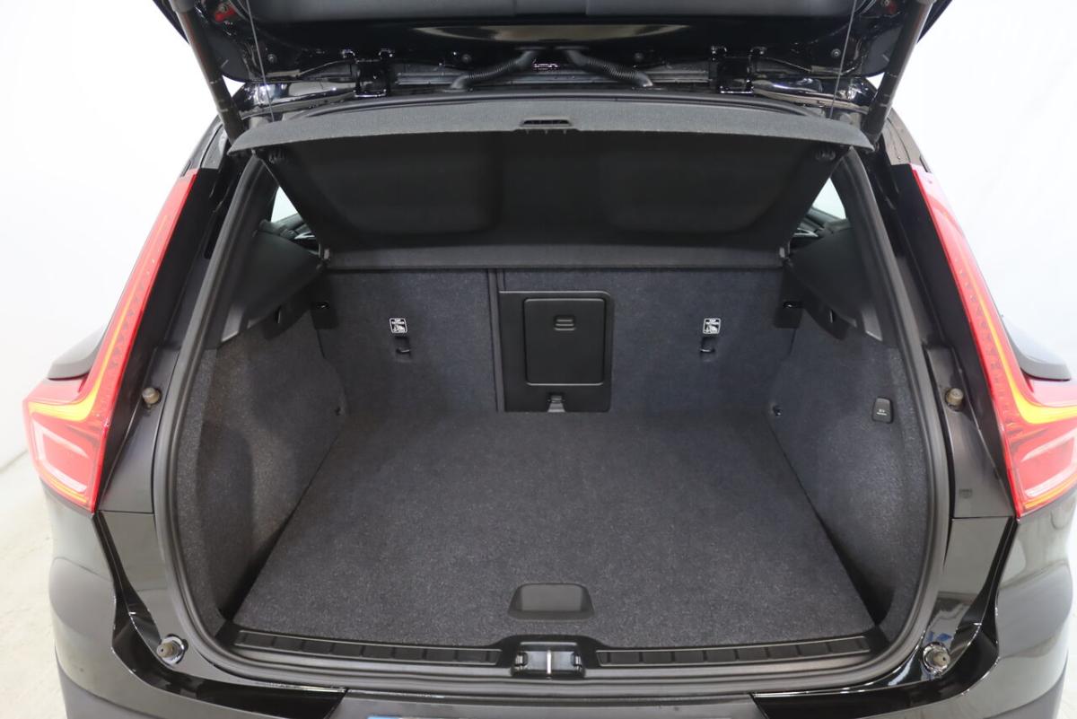 volvo-xc40-2021-hibrido-1477cc