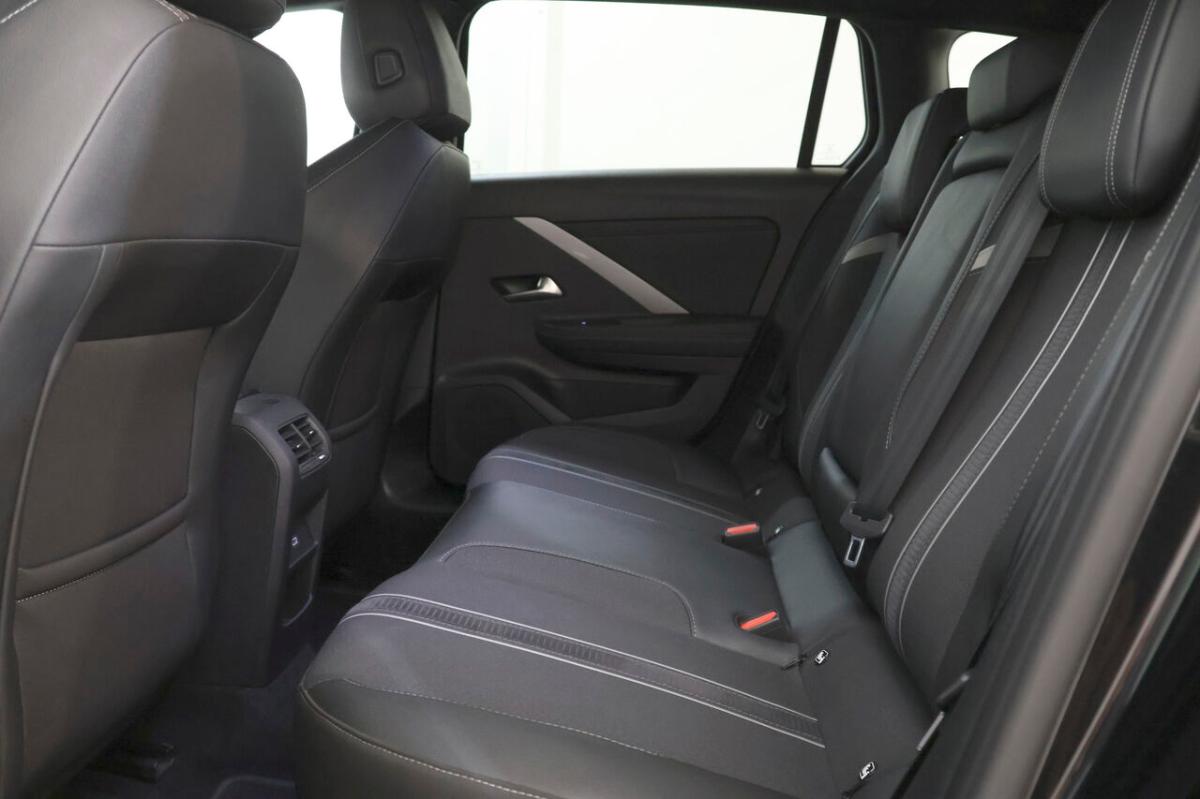 opel-astra-sport-tourer-2024-hibrido-1598cc