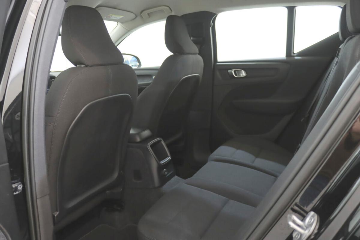 volvo-xc40-2022-hibrido-1477cc