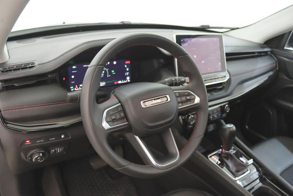 jeep-compass-2023-hibrido-1332cc