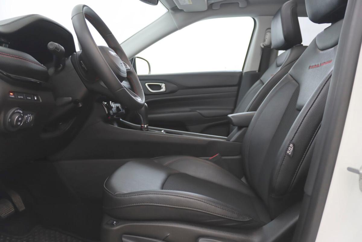 jeep-compass-2023-hibrido-1332cc
