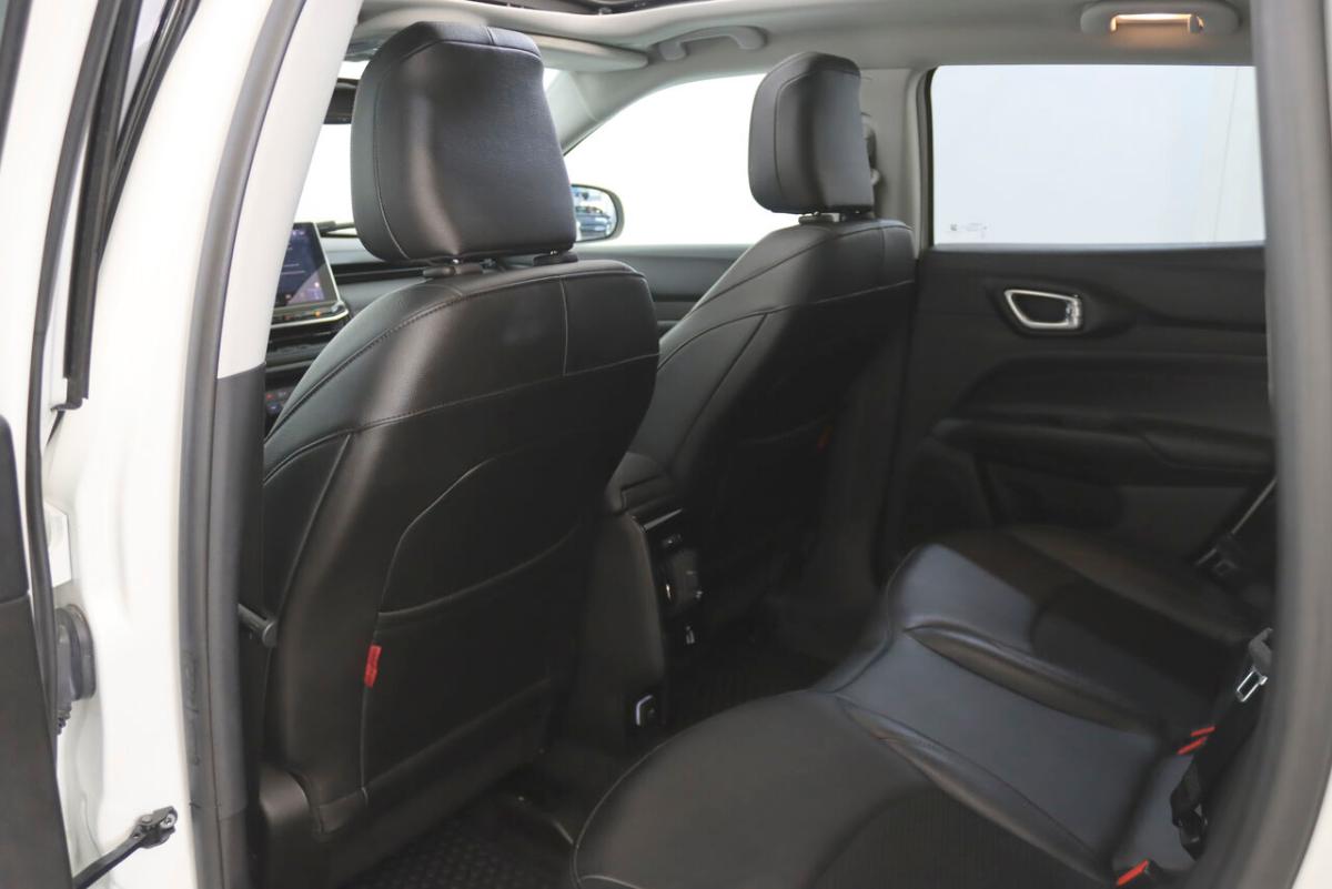 jeep-compass-2023-hibrido-1332cc