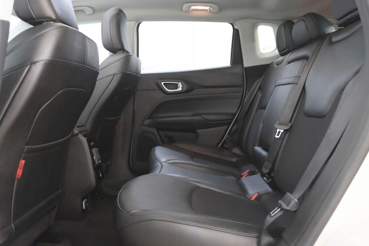 jeep-compass-2023-hibrido-1332cc