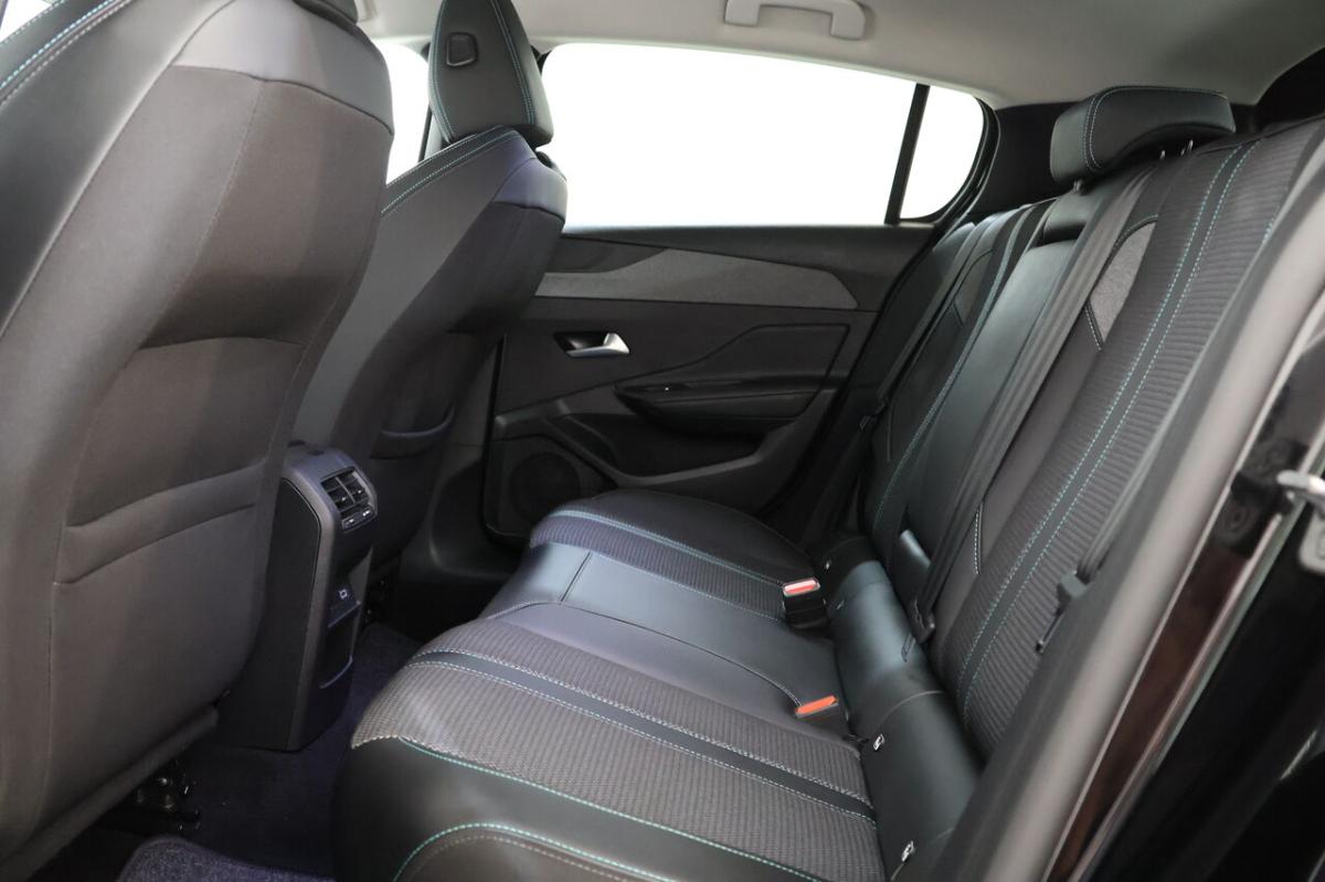 peugeot-308-2024-gasolina-1199cc