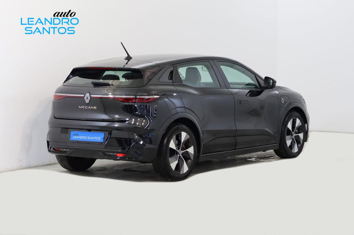 renault-megane-e-tech-2023-eletrico-0cc