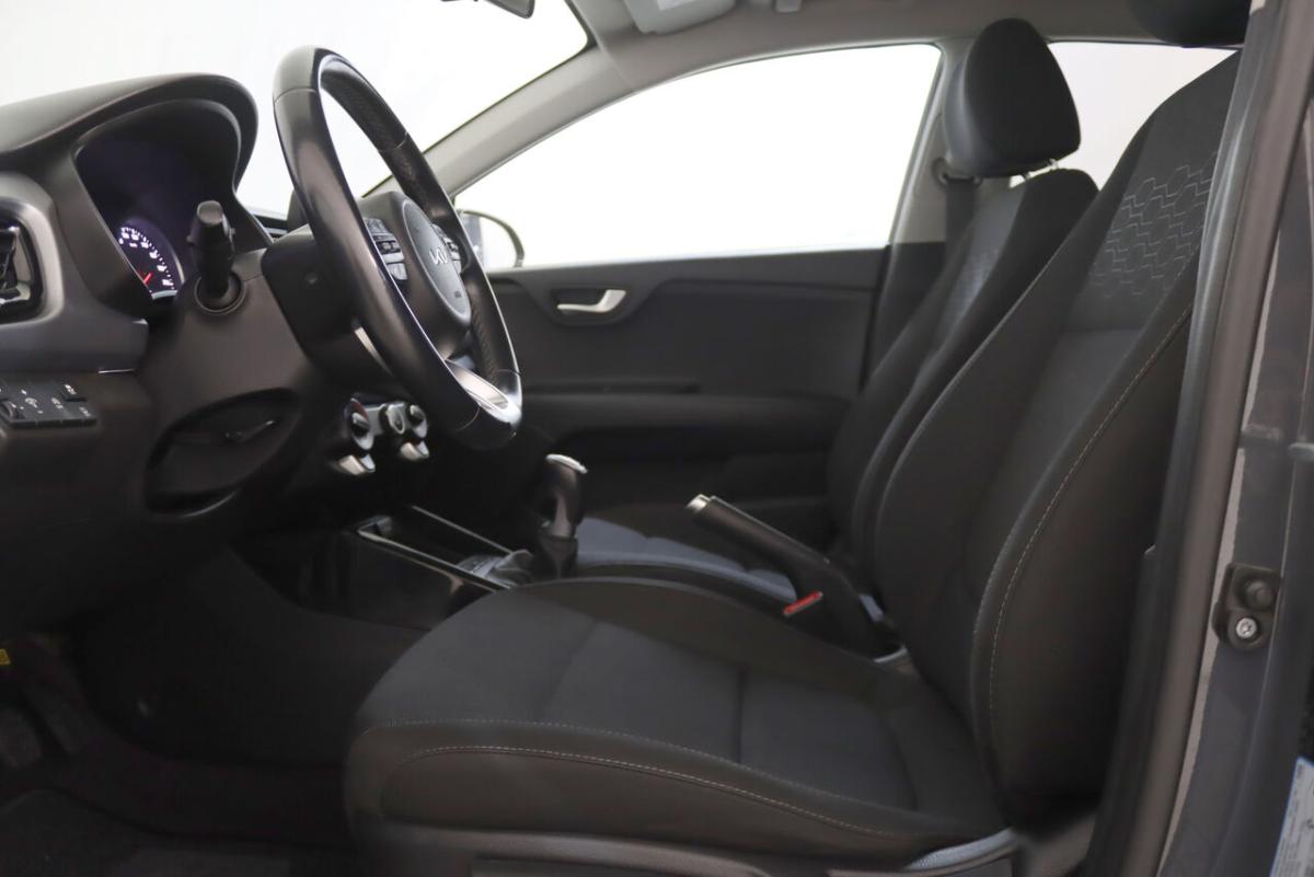kia-rio-2023-gasolina-998cc