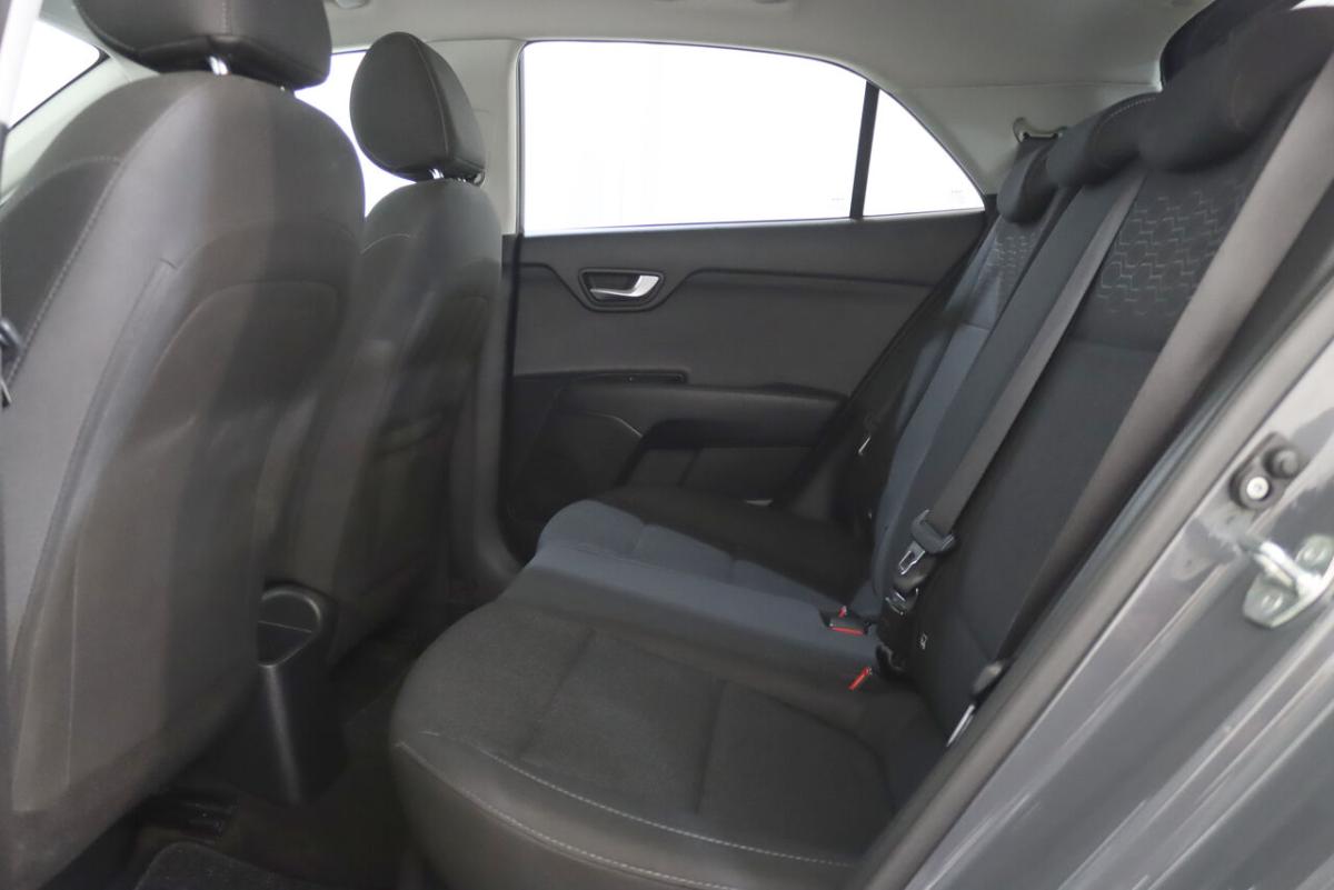 kia-rio-2023-gasolina-998cc
