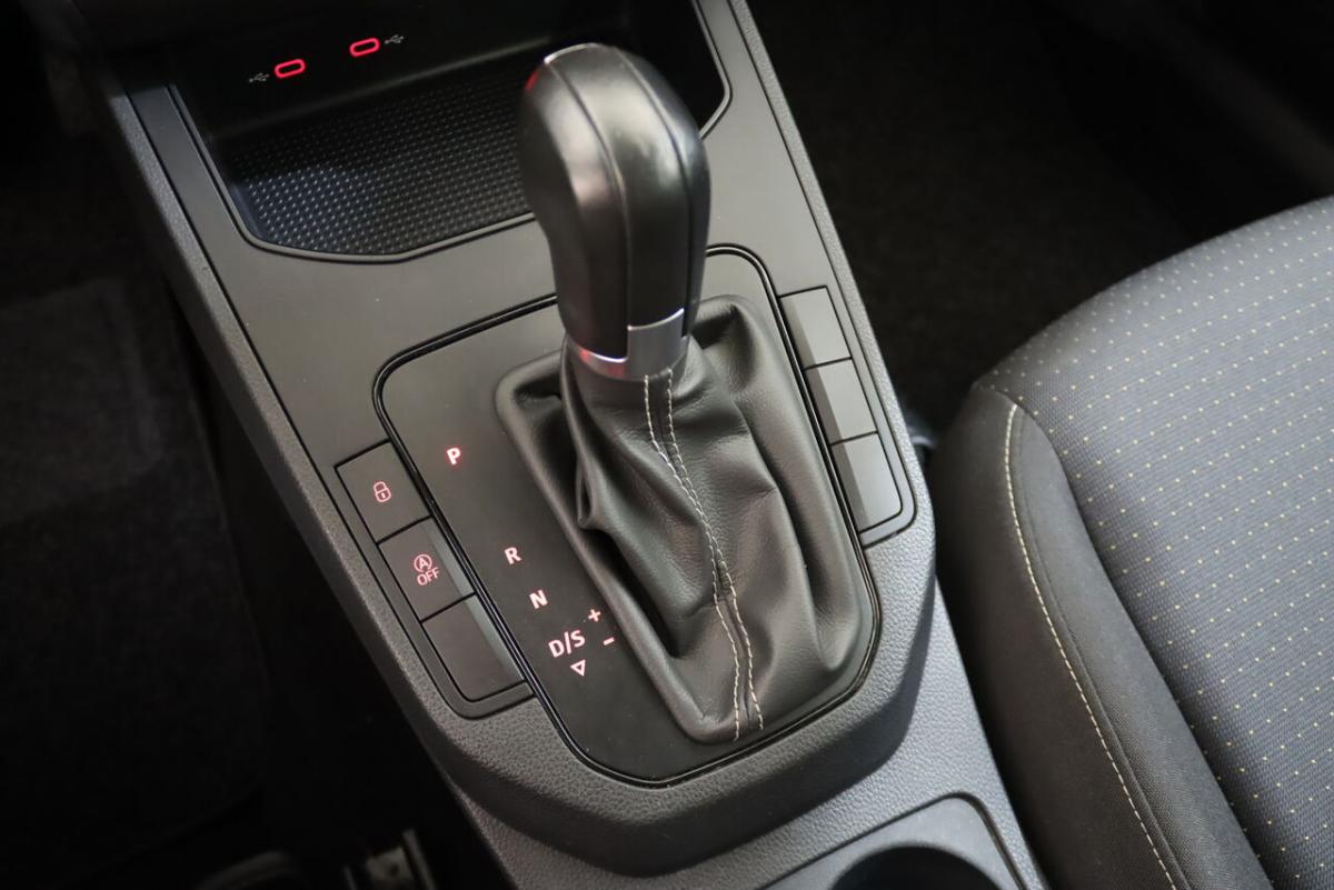 seat-ibiza-2023-gasolina-999cc
