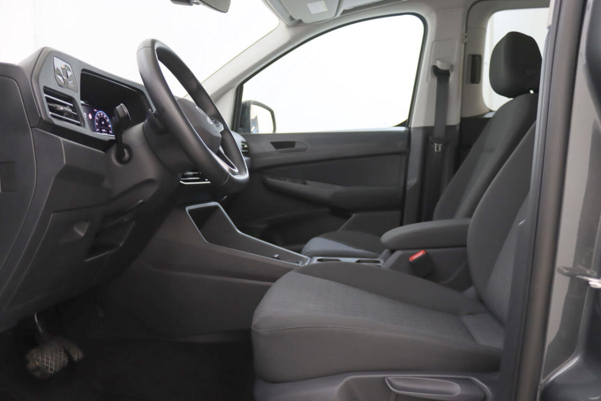 volkswagen-caddy-2025-hibrido-1498cc