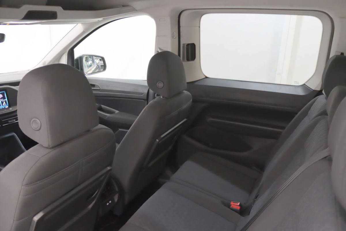 volkswagen-caddy-2025-hibrido-1498cc