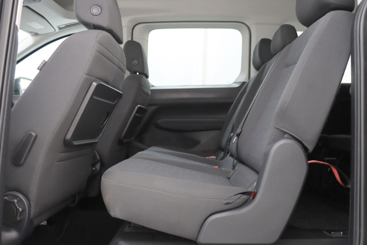 volkswagen-caddy-2025-hibrido-1498cc